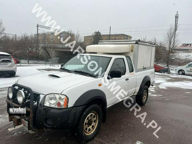 Nissan NP300 Pickup King Cab 2.5 4WD Manual