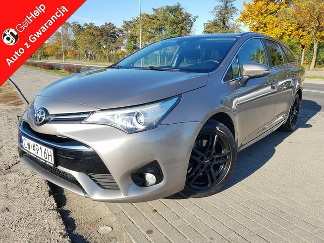 Toyota Avensis 2.0 Diesel Kamera Navi Zarejestrowany Gwarancja