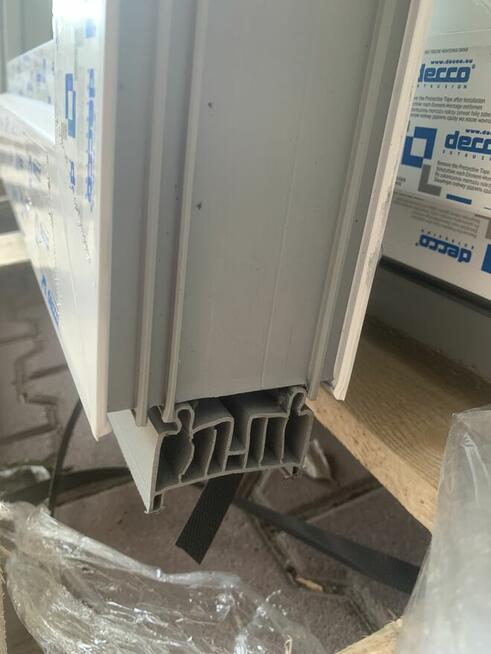 NOWE okno KOMSTA Decco 3-szyby 7 komorowe Czyste powietrze P