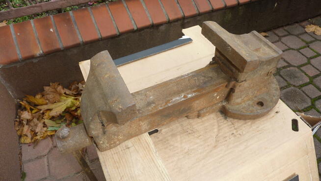 Imadło ślusarskie, stalowe, kute RECORD.Waga około 20kg.