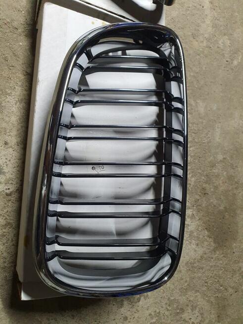 Atrapa NERKI BMW F87