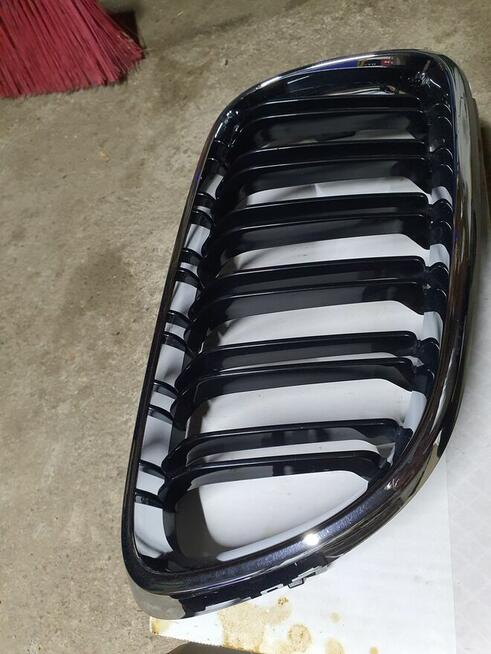 Atrapa NERKI BMW F87