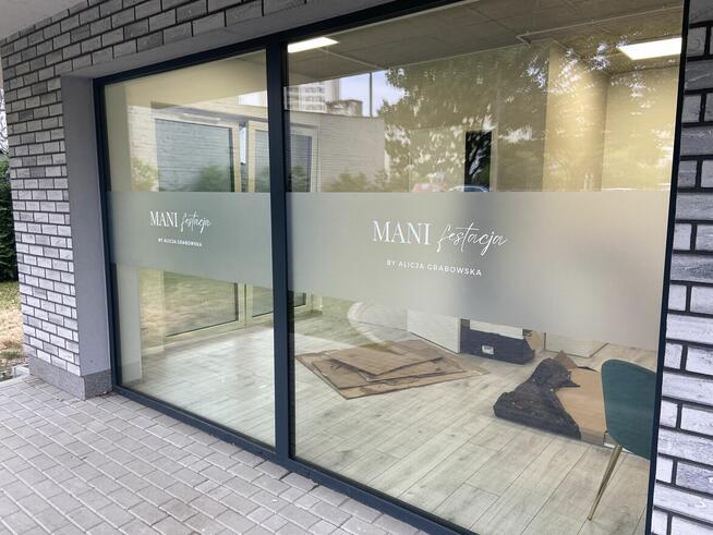 Oklejanie witryn sklepowych szyb + druk Warszawa i okolice