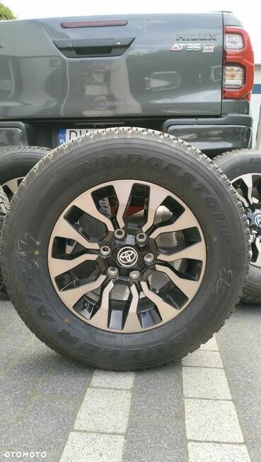 Bridgestone Dueler A/T 265/65 R17 112S, felga Toyota (OEM)