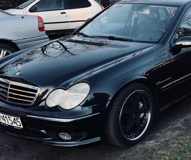 Mercedes Benz C32 AMG
