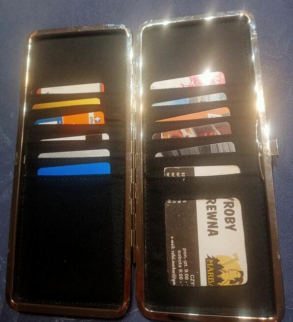 Portfel portmonetka etui na karty