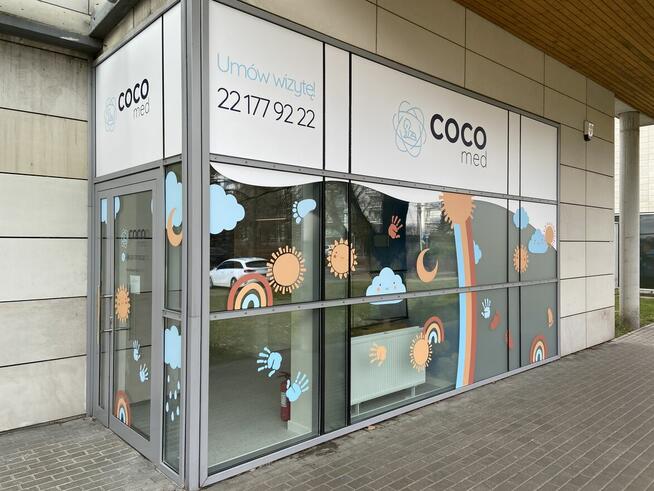 Oklejanie witryn sklepowych szyb + druk Warszawa i okolice