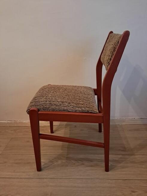 Krzesła drewniane z beżowym obiciem (2 szt.), Vintage,