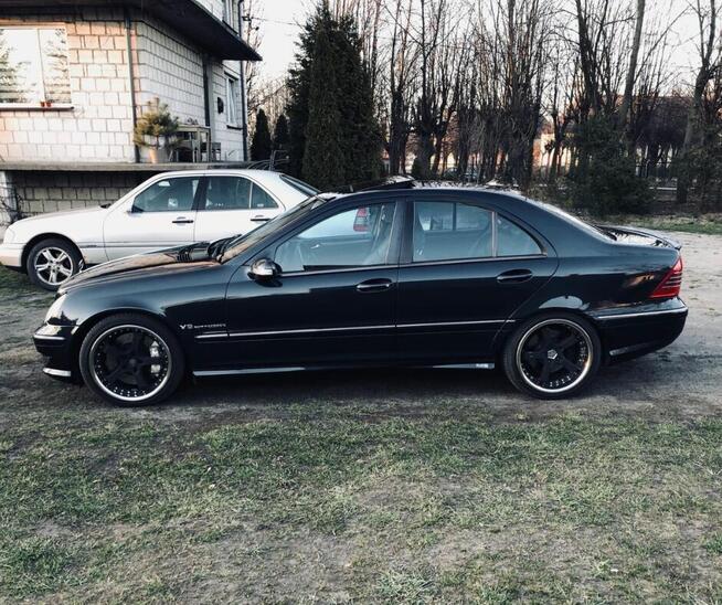 Mercedes Benz C32 AMG