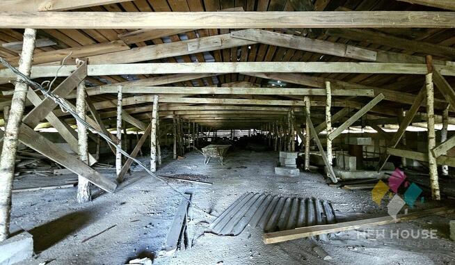 Budynek w stanie surowym, działka 1127 m2