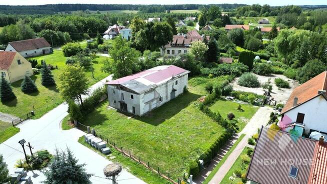 Budynek w stanie surowym, działka 1127 m2