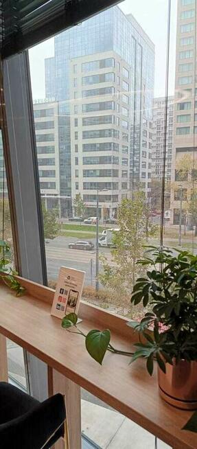 Biura Q22 – al. Jana Pawła II 22