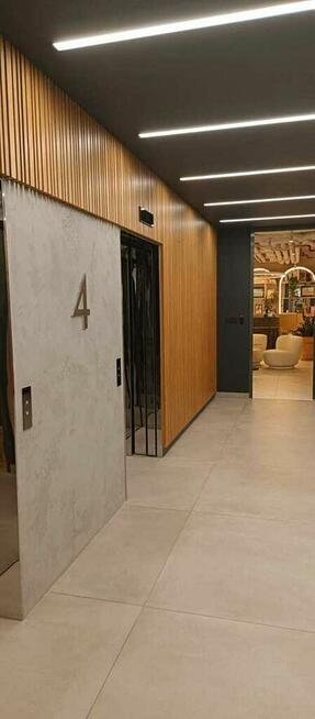 Grzybowska Park –Komfortowe Biura na Grzybowska 5a