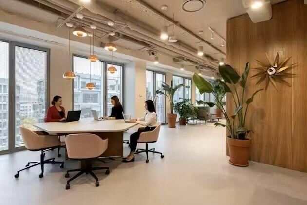 Przestrzenie coworkingowe – Mokotów Domaniewska