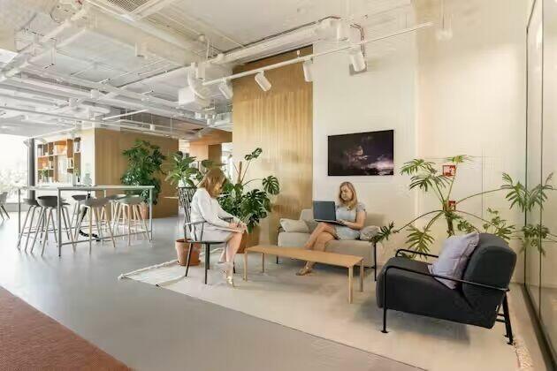 Przestrzeń coworkingowa w Spaces Marszałkowska