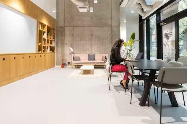 Biura wirtualne i coworking w Koneserze