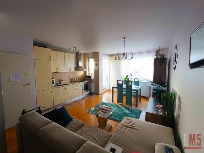 Mieszkanie Warszawa Praga-Południe, Ostrobramska