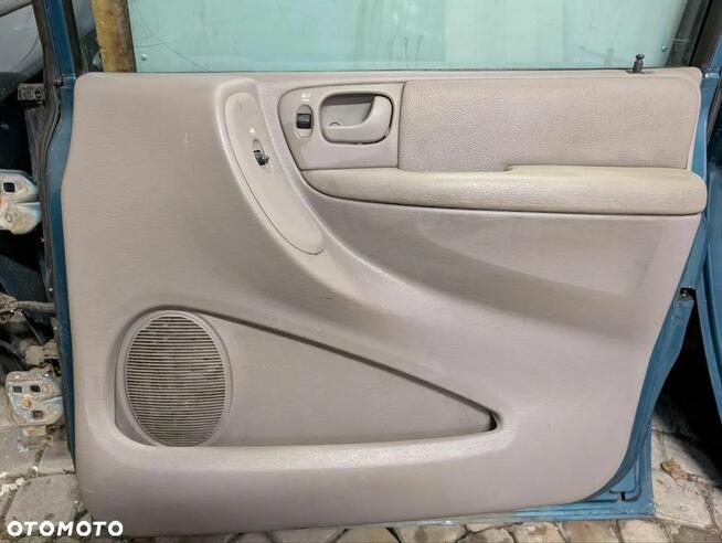 DZRWI PRZEDNIE PRAWA LEWA CHRYSLER VOYAGER + inne IV 4 00-07