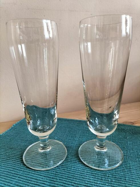 Sprzedam 2 kieliszki - DO WINA ! DO SZAMPANA ! Z PRL - u !