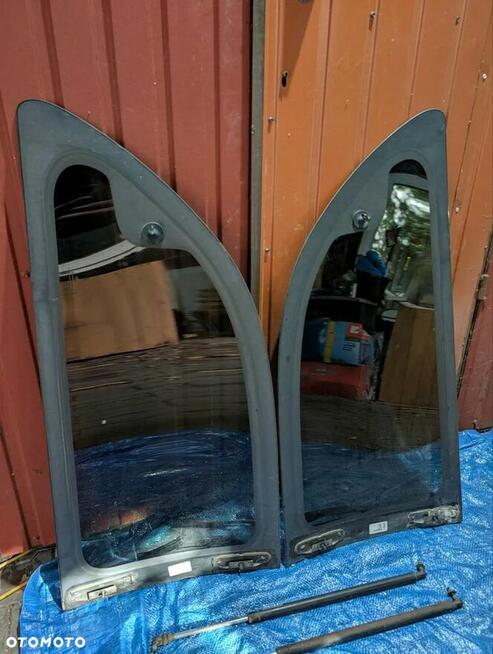 SZYBY TYLNE Prawa Lewa CHRYSLER VOYAGER + inne IV 4 00-07