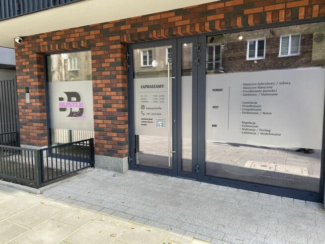 Oklejanie witryn sklepowych szyb + druk Warszawa i okolice