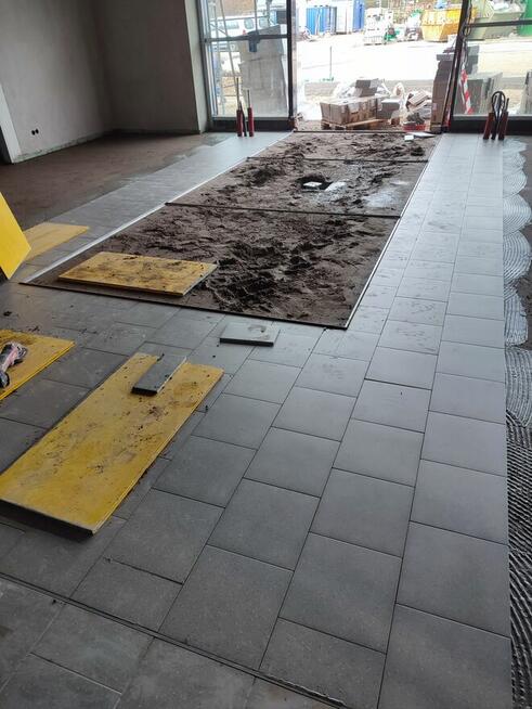 Wylewkarz, łaciarz, praca