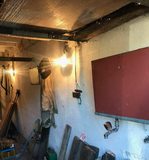 Garaż murowany z kanałem