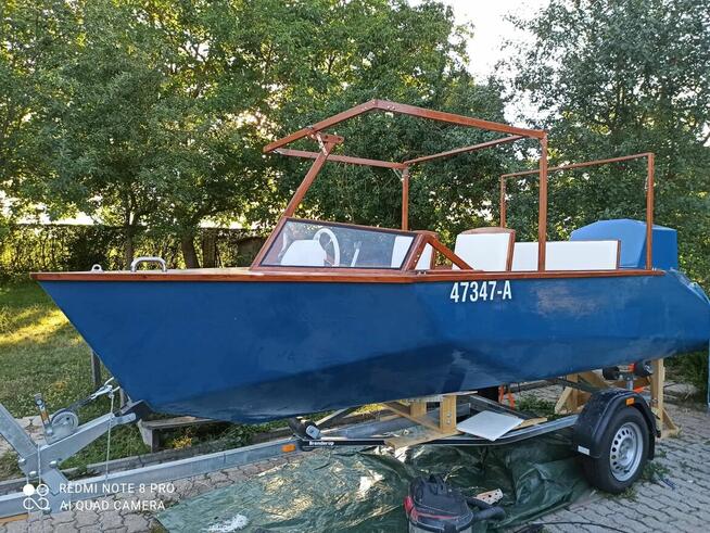 Sprzedam motorówkę drewnianą