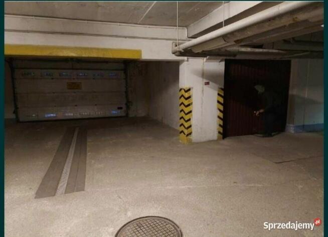 Duży garaż do wynajęcia 25m2.Jana Sawy 4