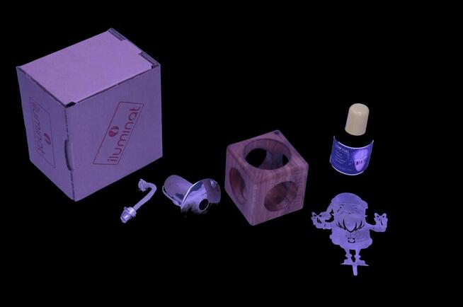 Lampka oliwna z Mikołajem - prezent gwiazdkowy