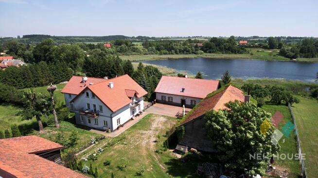 Zajazd z linią brzegową jez. Juksty