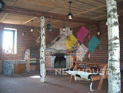 Zajazd z linią brzegową jez. Juksty