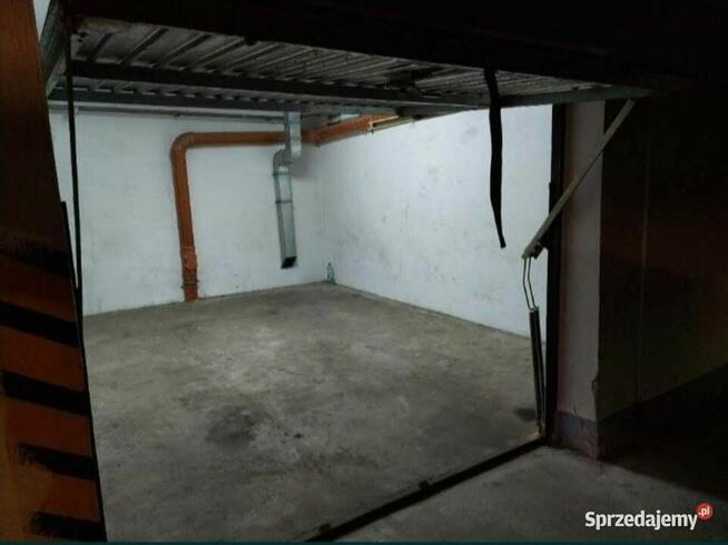 Duży garaż do wynajęcia 25m2.Jana Sawy 4
