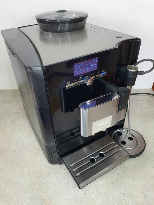 Elegancki ekspres Siemens eq.7 po serwisie z gwarancją!