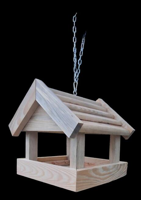 Karmnik dla ptaków + pudełko z ziarnem gratis.