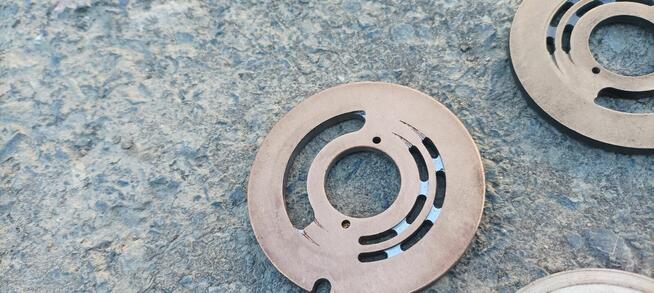 Tarczki do pompy hydraulicznej NACHI