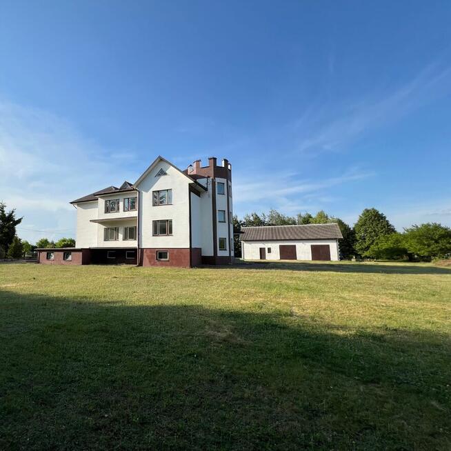 Sprzedam Dom Wolnostojący w Strzale - Idealny dla Rodziny