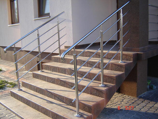 Balustrady z kwasówki poręcze, podjazdy dla niepełnosprawnyc