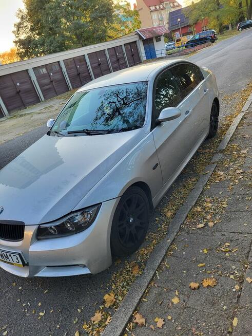 BMW E90 2006R