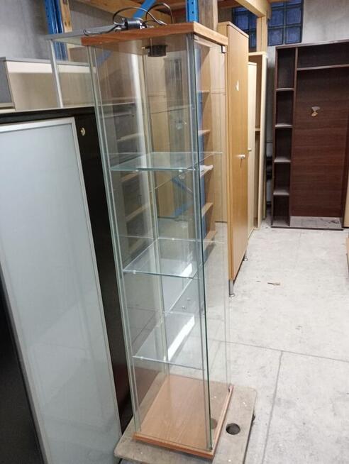 Regał witryna szklona stojąca regały witryny szklone