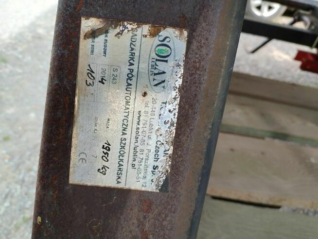 Sadzarka szkółkarska półautomatyczna