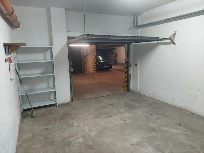 Duży garaż do wynajęcia 25m2.Jana Sawy 4