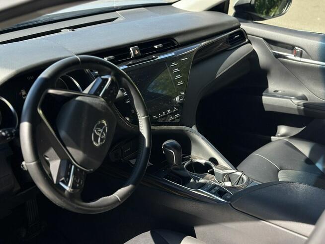 Toyota Camry 2.5 Hybrid Executive CVT