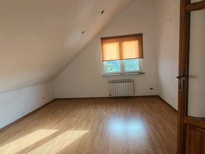 Sprzedam nowo wybudowany dom z garażem, działką 0,5 hektara