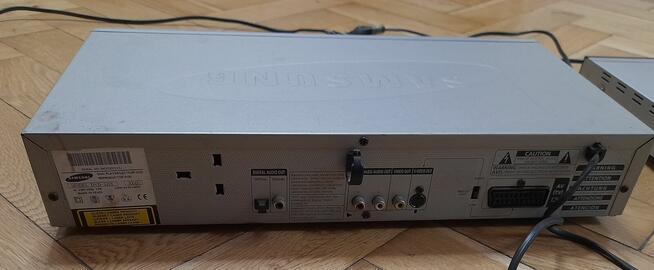 Trzy odtwarzacze na płyty sprawne cena za sztukę 59 złotych