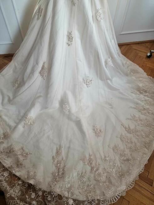 Tanio sukienkę ślubna wieczorowa