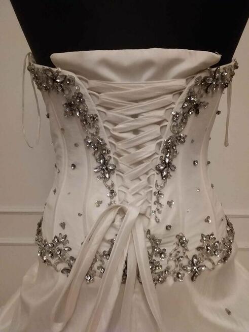 Sprzedam Tanio suknia ślubna księżniczka roz 36-40