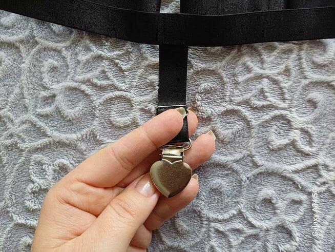 Haltery do pończoch