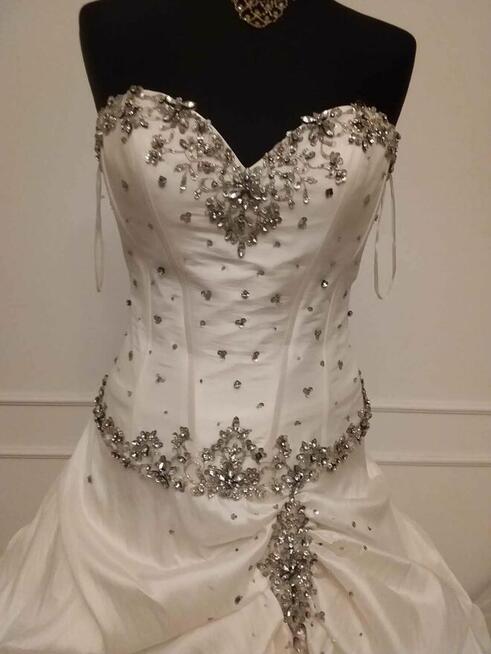 Sprzedam Tanio suknia ślubna księżniczka roz 36-40