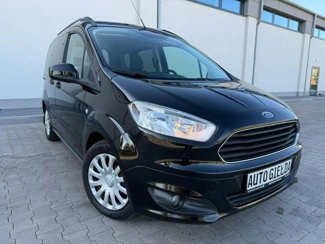 Ford Tourneo Courier Bezwypadkowy Idealny stan LED Mały Przebieg